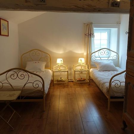Gîte 4 étoiles avec hébergement insolite - 10 personnes Foussais Extérieur photo