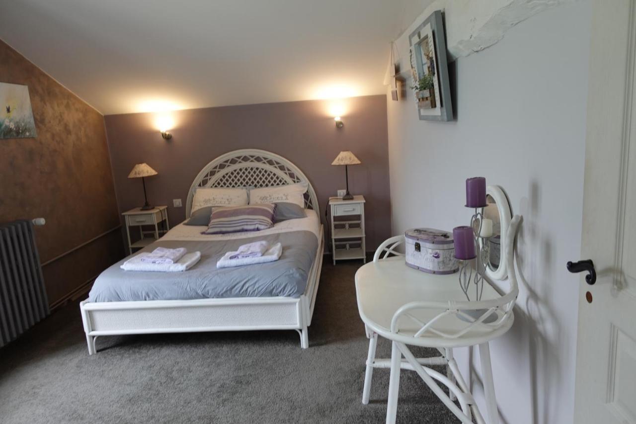 Gîte 4 étoiles avec hébergement insolite - 10 personnes Foussais Extérieur photo