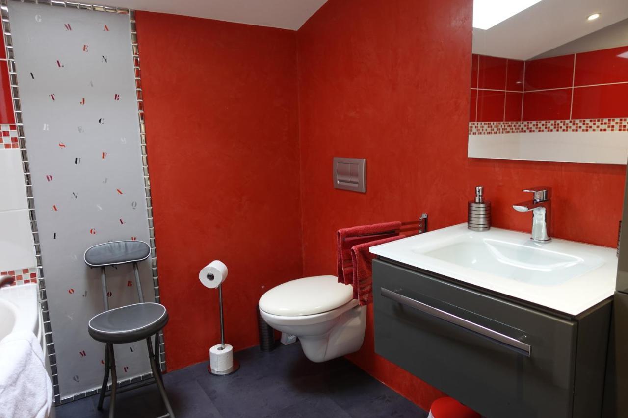 Gîte 4 étoiles avec hébergement insolite - 10 personnes Foussais Extérieur photo