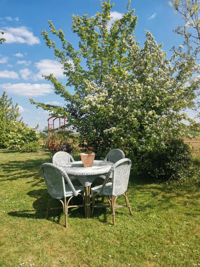Gîte 4 étoiles avec hébergement insolite - 10 personnes Foussais Extérieur photo