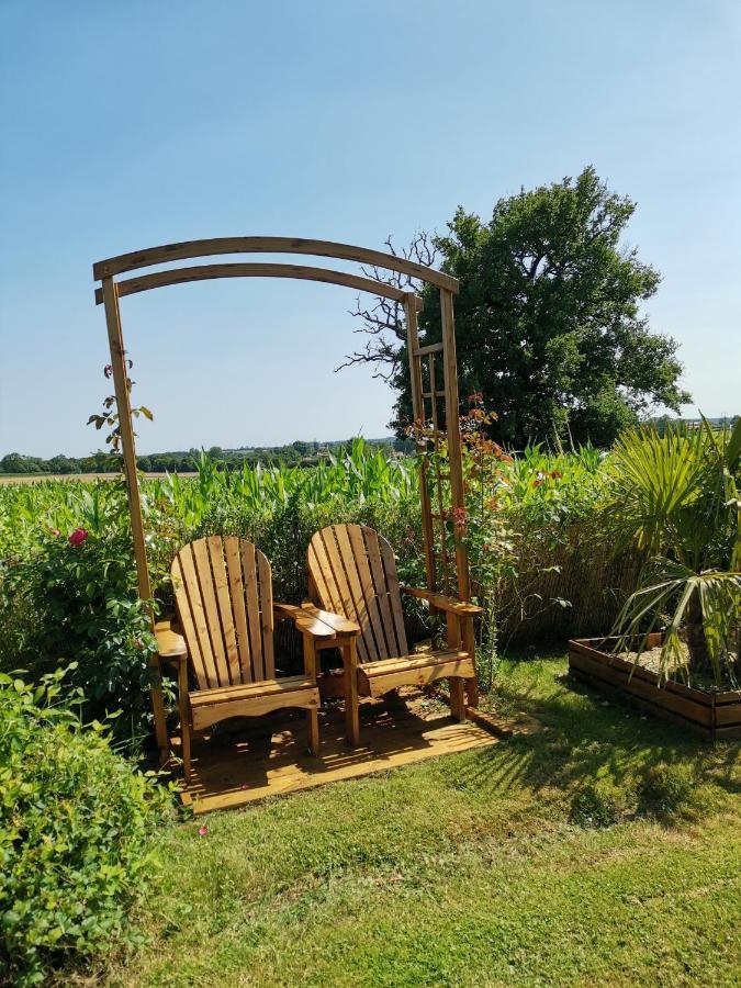 Gîte 4 étoiles avec hébergement insolite - 10 personnes Foussais Extérieur photo